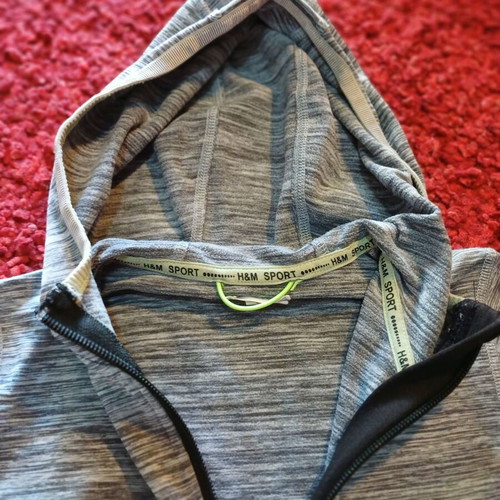 H&M Sport Athletic Jacket 98-104cm like new, black and gray
