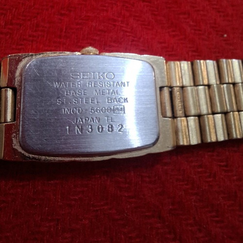 Seiko Quartz Vintage 1988 Women's Watch Like New