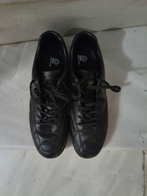 Admiral Black Athletic Shoes Size 43 Like New with Box