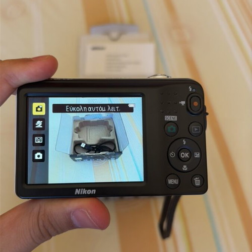 Nikon Coolpix L27 16.1MP Camera with 5x Zoom new