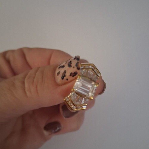 Vintage Atelier vintage statement ring No54 like new, gold and white