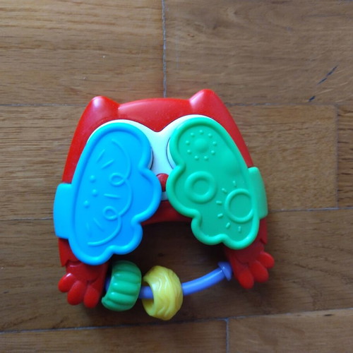 Early Learning Centre Peekaboo Owl sensory toy like new, rattle