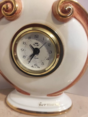 Ceramic clock with battery like new, analog table clock
