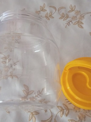 Honey jar