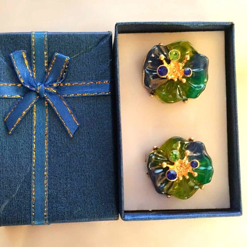 Earrings new blue and green resin flower in gift box