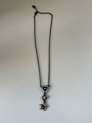 Black Stars Necklace like new with diamonds