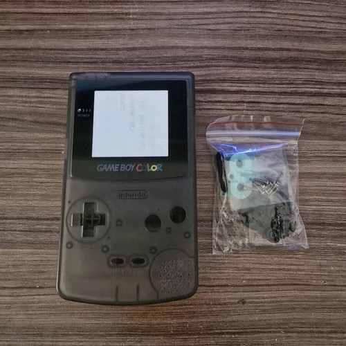 Gameboy Color shell new, complete with buttons and screws
