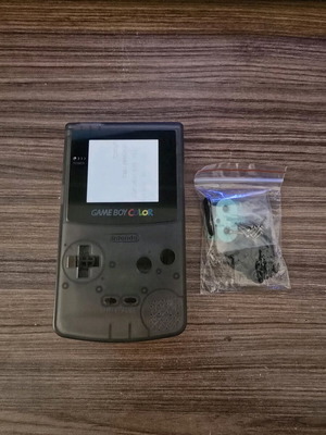 Gameboy Color shell new, complete with buttons and screws