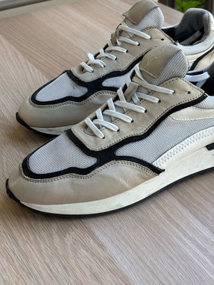 Marco Tozzi sneakers used, size 44, beige and black