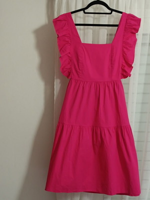Dress fuchsia cotton like new with back tie and elastic waist