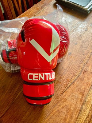 Century Kick-boxing Point Fighting Gloves new