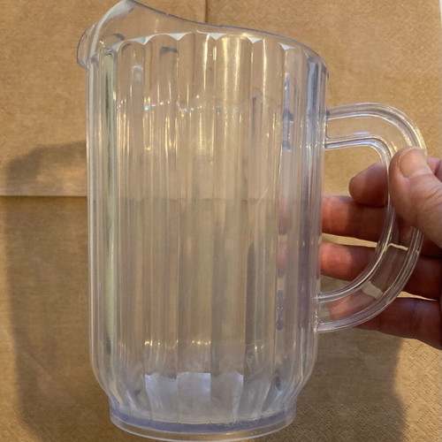 Ilsa Crystal 1.4L beer carafe like new, transparent polycarbonate