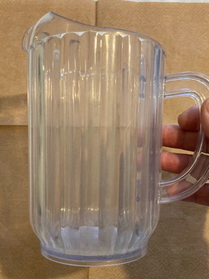 Ilsa Crystal 1.4L beer carafe like new, transparent polycarbonate