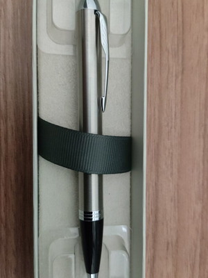 Parker μεταλλικό στυλό με κουτί σε σαν καινούργιο