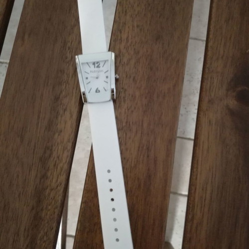 Wristwatch white women's new