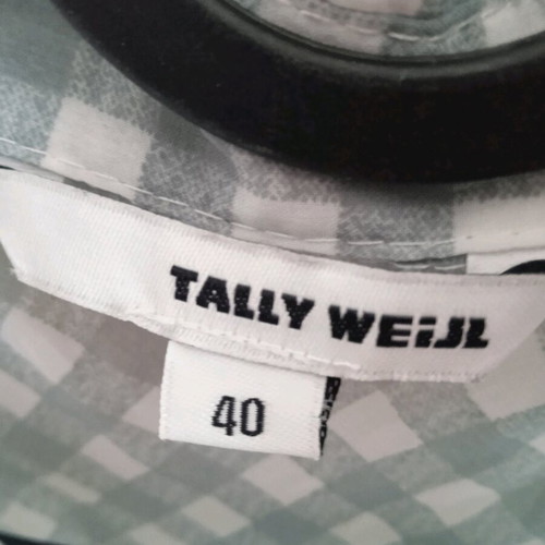 Tally Weijl shirt like new, size Large