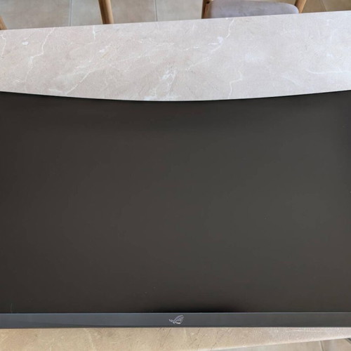 Asus ROG Strix XG32VC Curved Gaming Monitor 31.5" QHD 170Hz like new