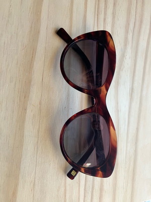 Tortoise sunglasses used, with good frame