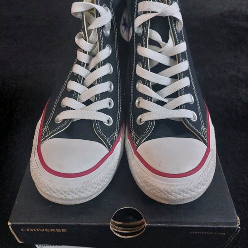 Converse women's boot with hidden heel like new, size 37, black