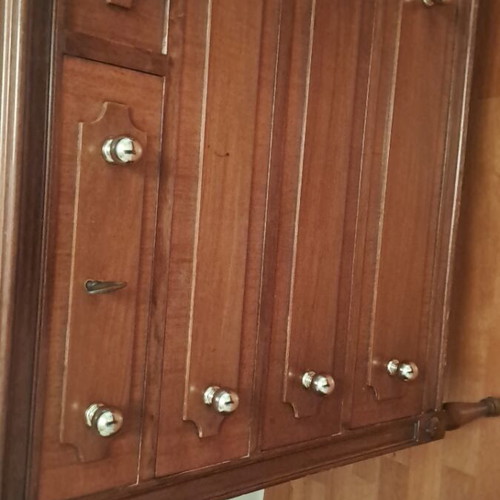 Varagkis bedroom set like new with dresser and 2 nightstands