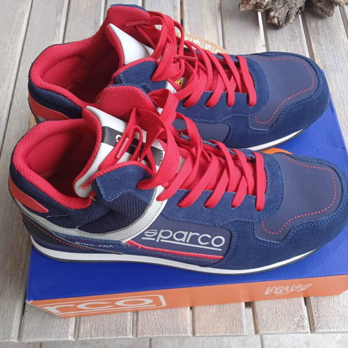 Work shoes new, size 46, protective and comfortable