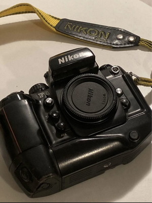 Nikon F4 camera used in very good working and cosmetic condition