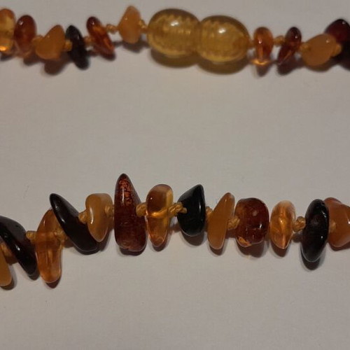 Amber Teething Necklace for Babies like new
