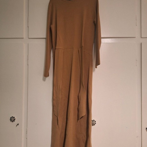 Beige midi wool Milkwhite dress like new