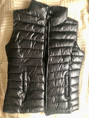 Amica sleeveless vest black size M like new
