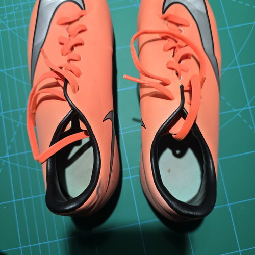 Nike Mercurial Kids Football Boots like new, size 38, orange