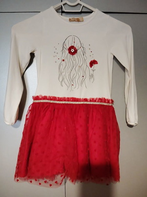 Orchestra dress for 5-year-old girl like new, beige and red