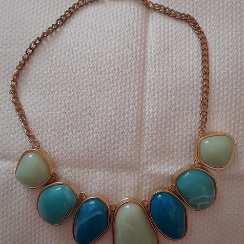 Jewelry new, set of 6 necklaces, 1 pendant, 2 rings, 1 bracelet