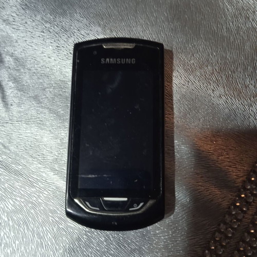 Samsung cell phone used, old, black