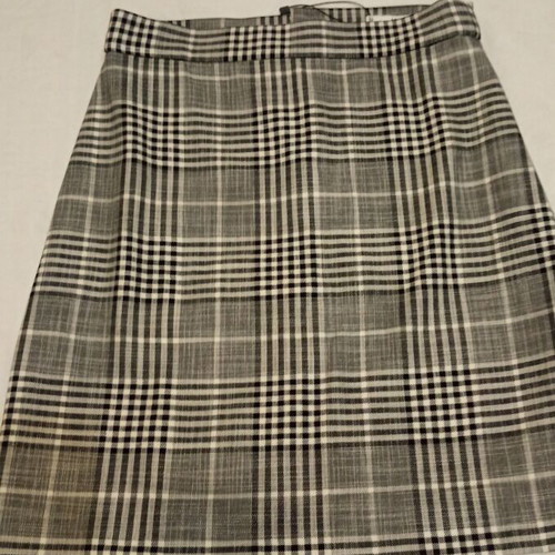 Mango women's skirt new, black and white, size S