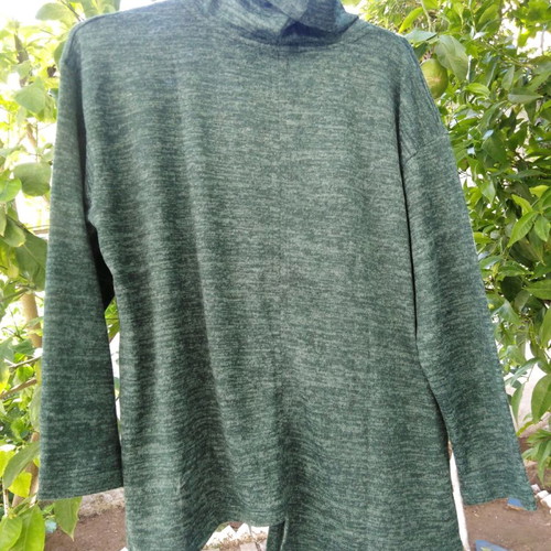 Women's sweaters used, pack of 4, size large