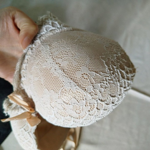 Bras used, set of 2 pieces 75B with padding