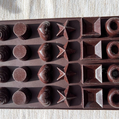 Silicone mold brown color for chocolates new