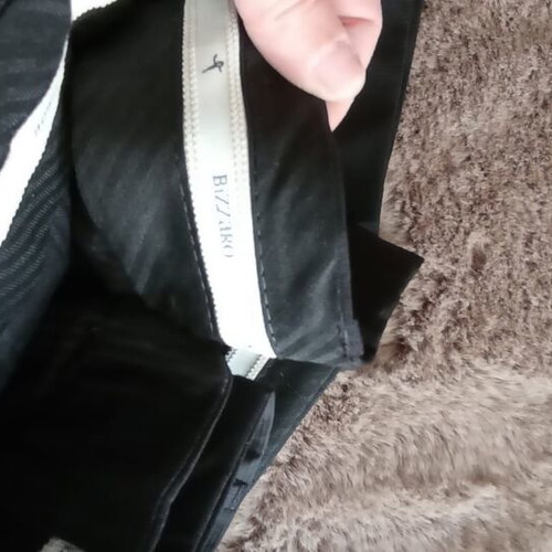 Bizzaro men's suit like new, black