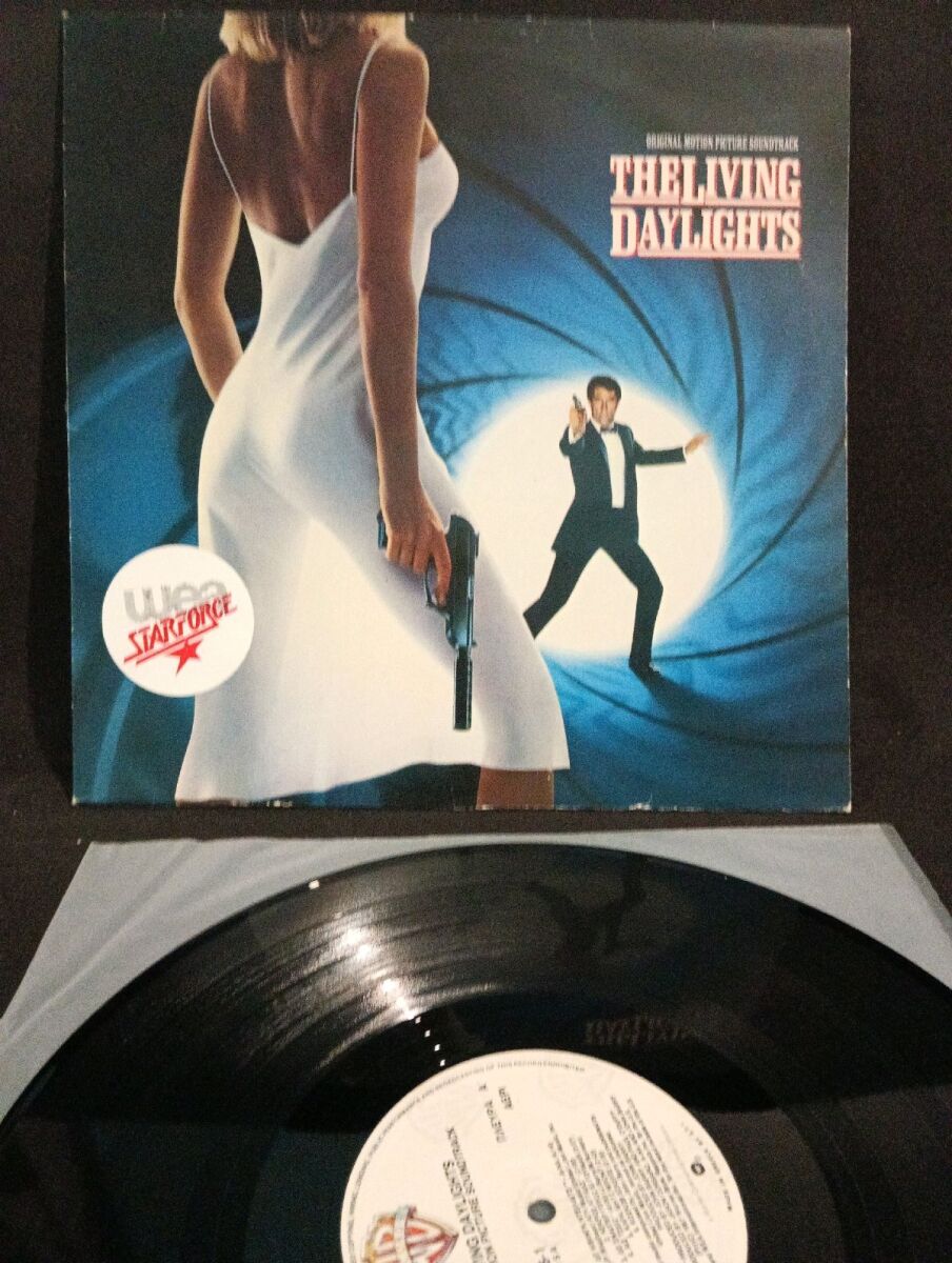 James Bond The deals Living Daylights 1987