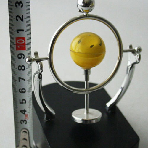 Vintage 80's Magnetic Disk Pendulum Smile Taiwan new