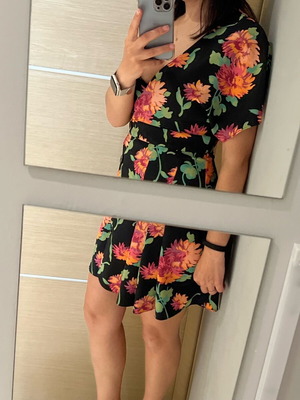 Zara floral dress size M like new, multicolor