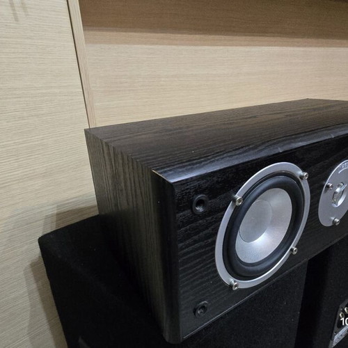 Magnat Motion Center 210 passive center speaker used