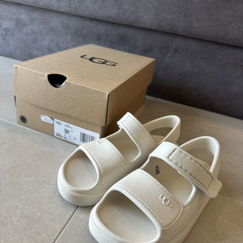Ugg Australia children's sandals size 30, like new, beige
