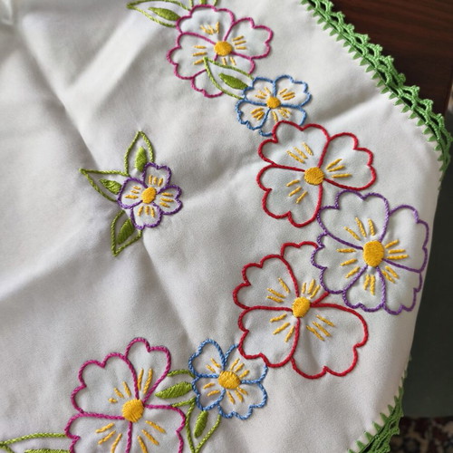 Handmade embroidered tablecloth from Lefkada 80x80 cm like new