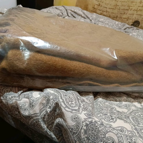 Venus vintage '80s wool blanket in excellent condition