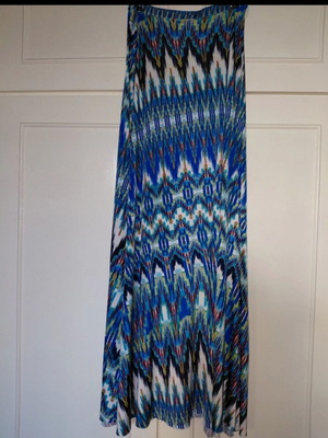 Boho summer skirt like new, blue multicolor print