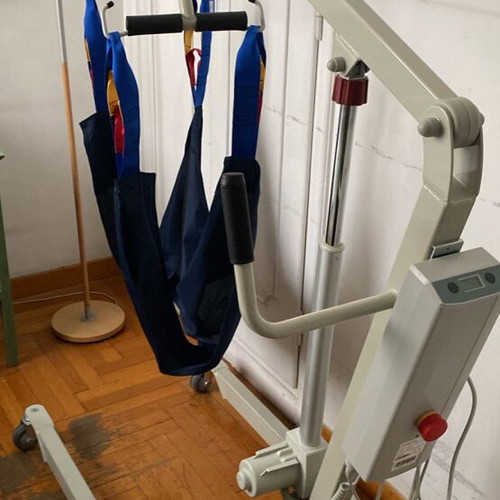 Patient lifting hoist used electric Achilleas Monica with carrying sling