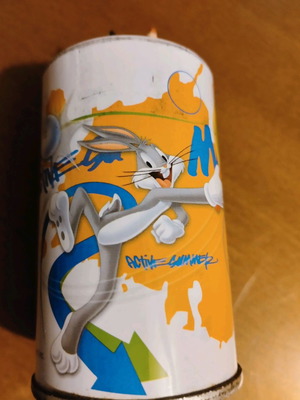 Bugs Bunny Pencil Holder with Its Colors