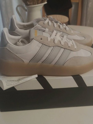 Adidas Barreda Decode J new, size 36 2/3, white and grey