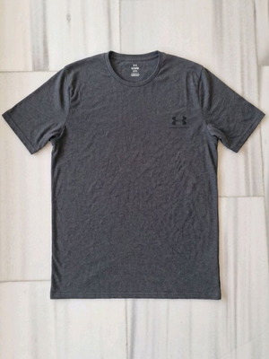 Under Armour Μαύρο Κοντομάνικο T-Shirt σαν καινούργιο, Μέγεθος M
